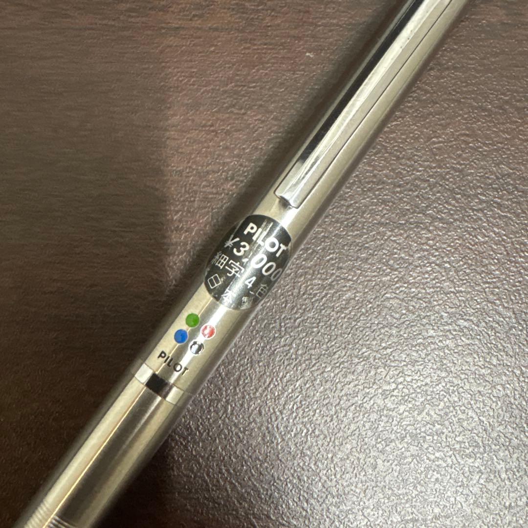 パイロット　細字4色　ボールペン　振り子式　あなご
