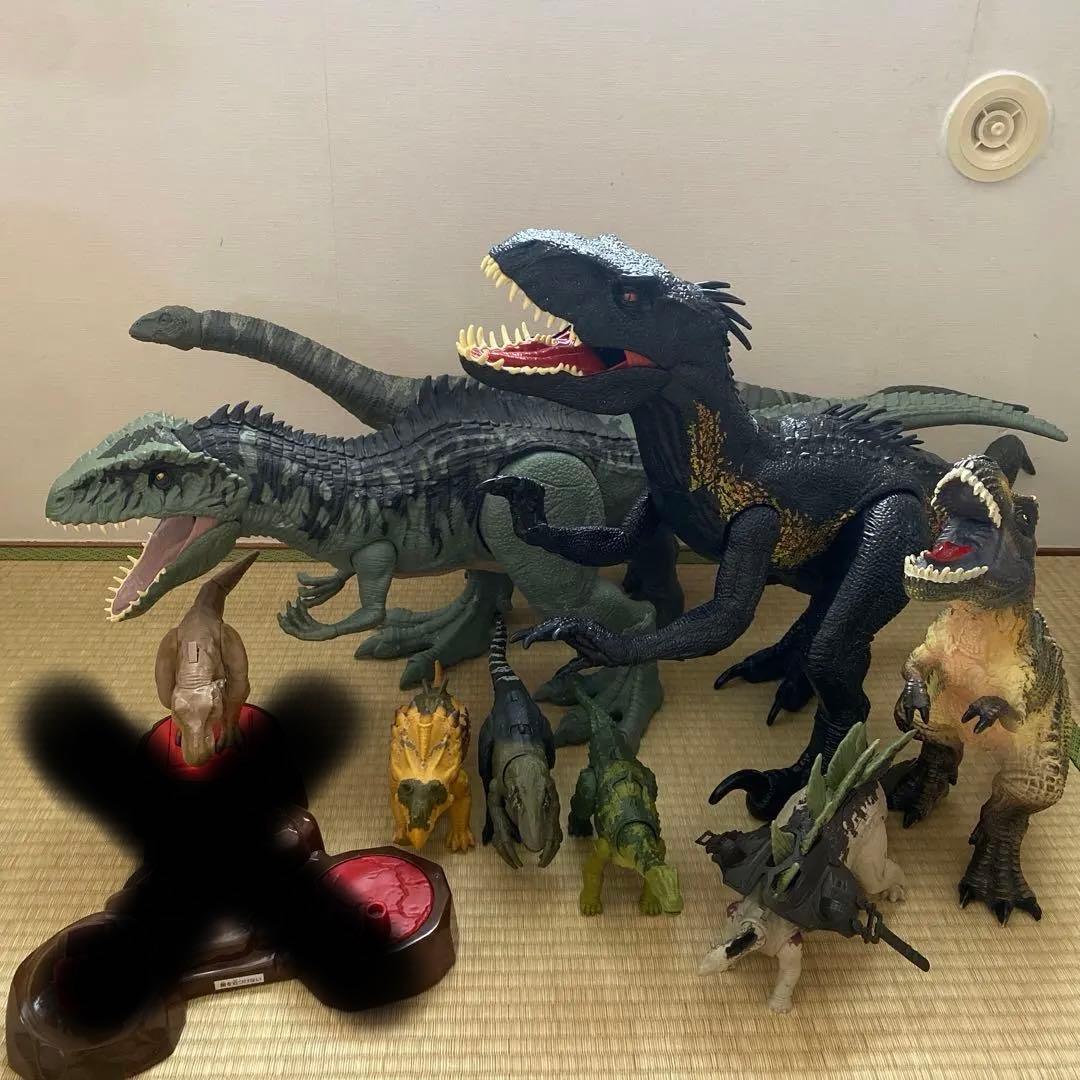 マテル　ジュラシックワールドなど９体