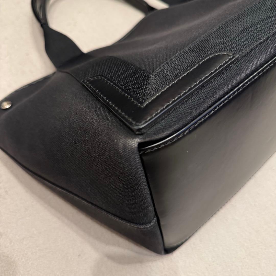 BALENCIAGA ネイビーカバス バッグS