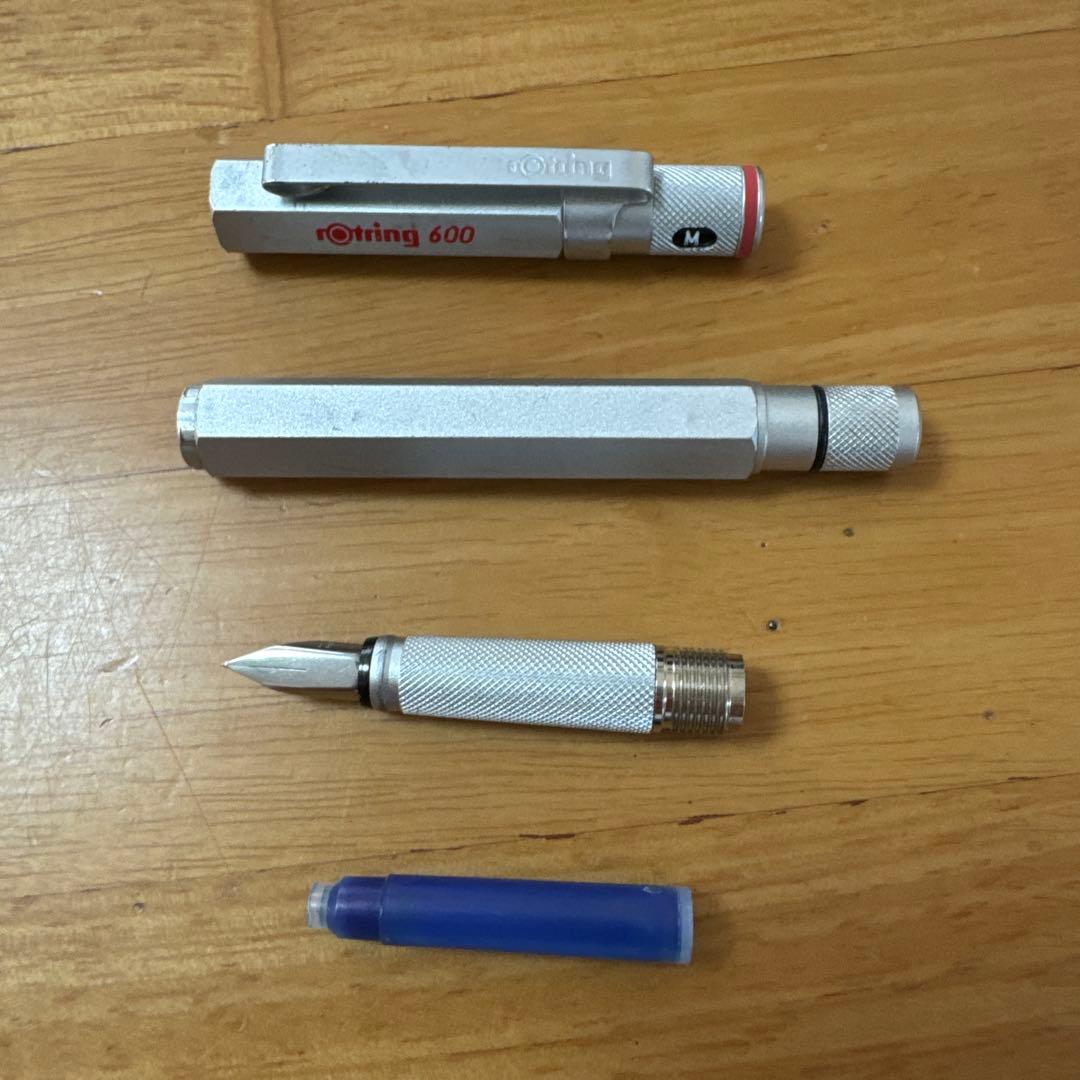 貴重 廃盤 Rotring ロットリング 600 万年筆 シルバー EF