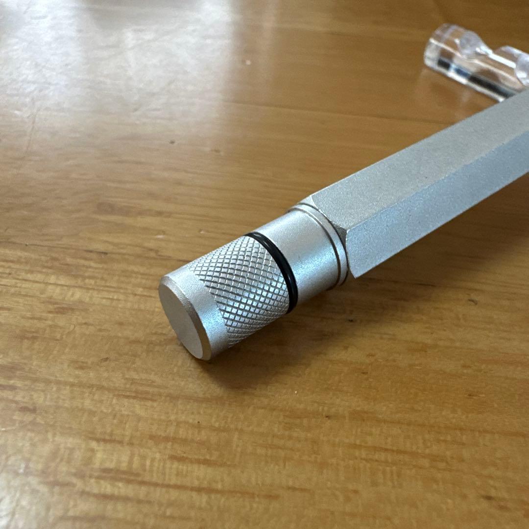 貴重 廃盤 Rotring ロットリング 600 万年筆 シルバー EF