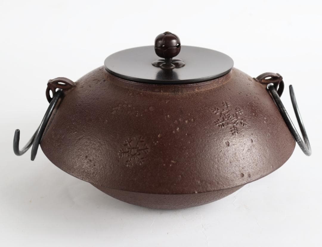 メ*2様 釜師 佐藤浄清 雪輪地紋 七宝形耳付 笠釜 茶釜 共箱