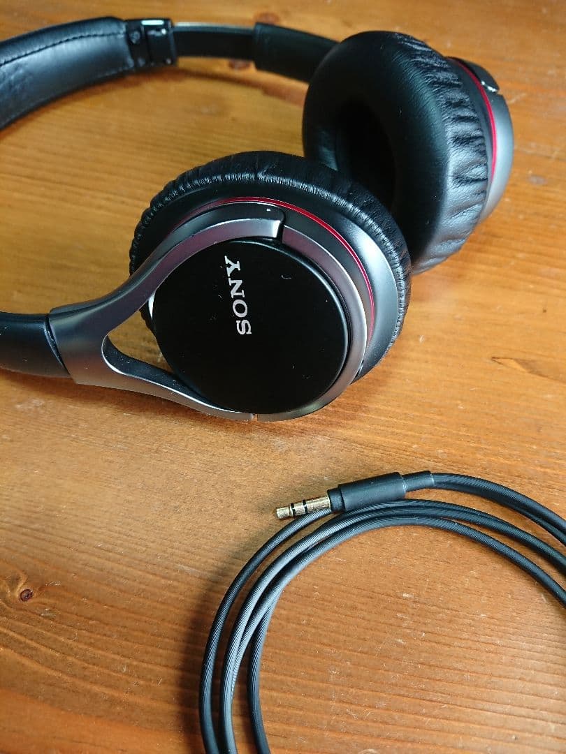 ソニー ヘッドホン　SONY MDR-10RC(B)