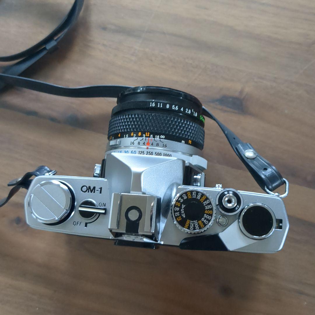 OLYMPUS 一眼レフカメラ シルバー レザーケース付き