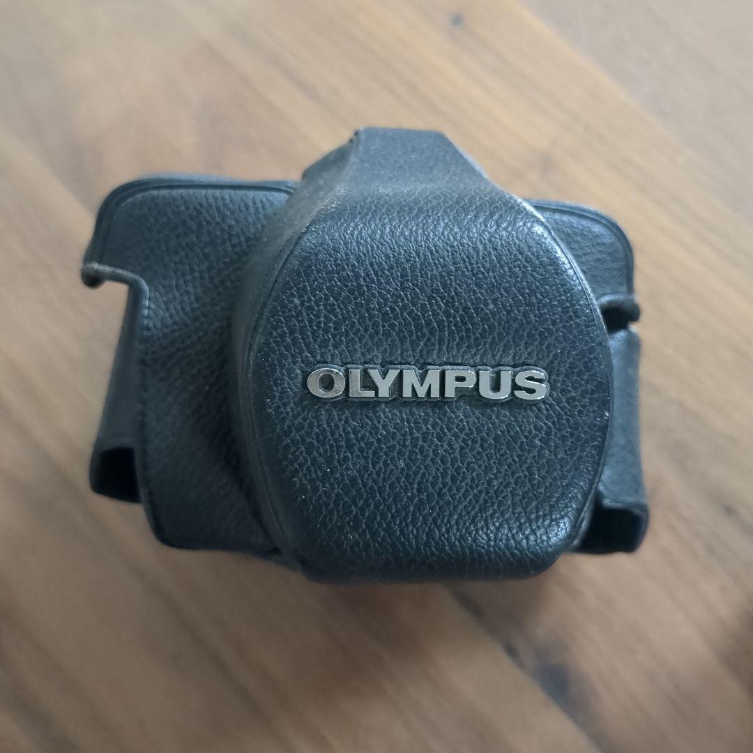 OLYMPUS 一眼レフカメラ シルバー レザーケース付き