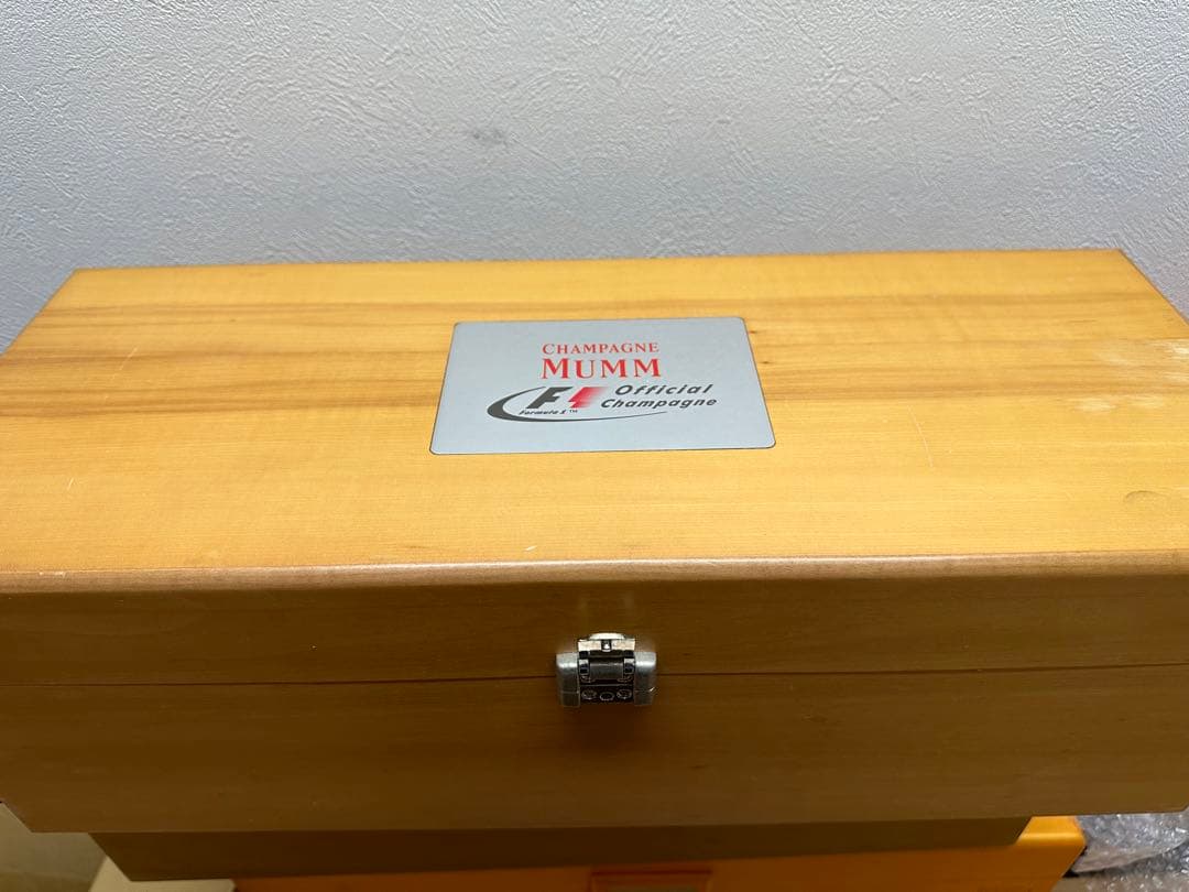 シャンパーニュ・マム・F1・3L・ダミーボトル＆マムグッズ6点盛り