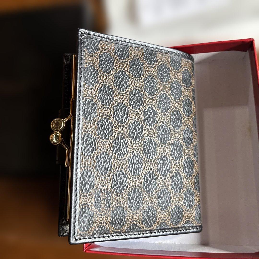 CELINE セリーヌ マカダム ブラゾン トリオンフ柄　二つ折り財布　未使用