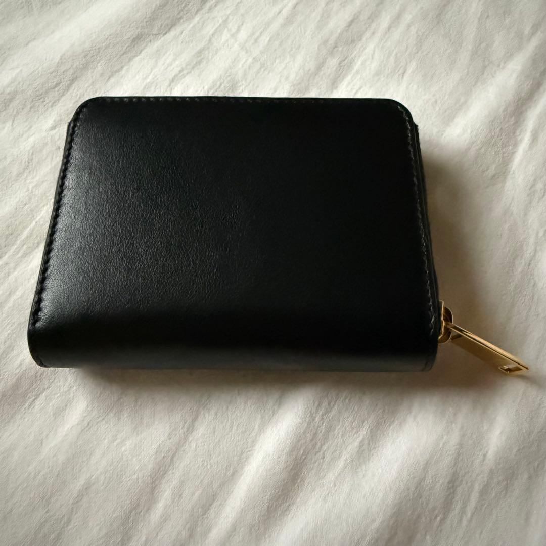 CELINE セリーヌ　トリオンフ　コンパクト　財布　二つ折り　ジップ　黒