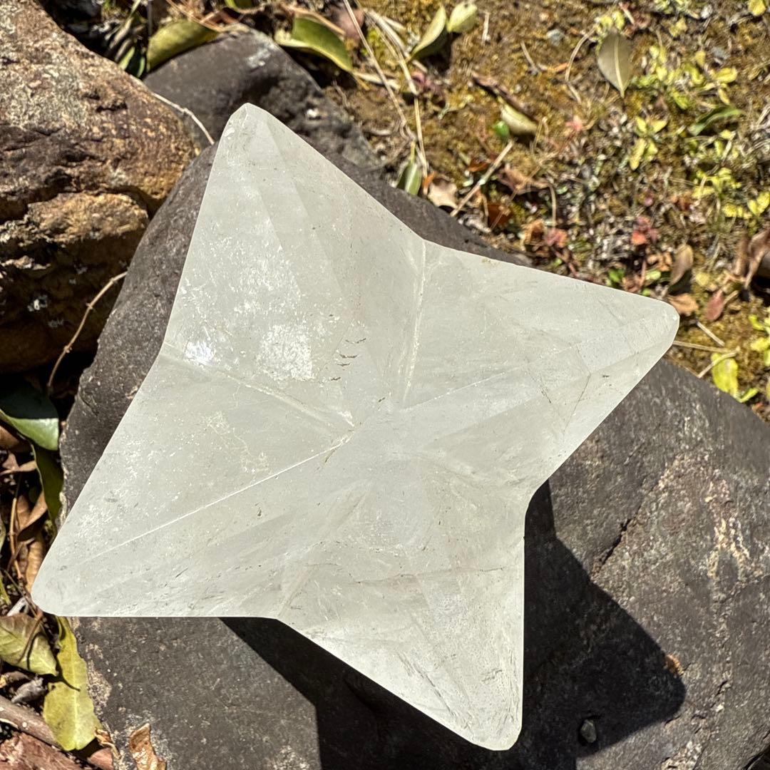 クリスタル 水晶 星型 神聖幾何学型オブジェ 約8cm✖️8cm