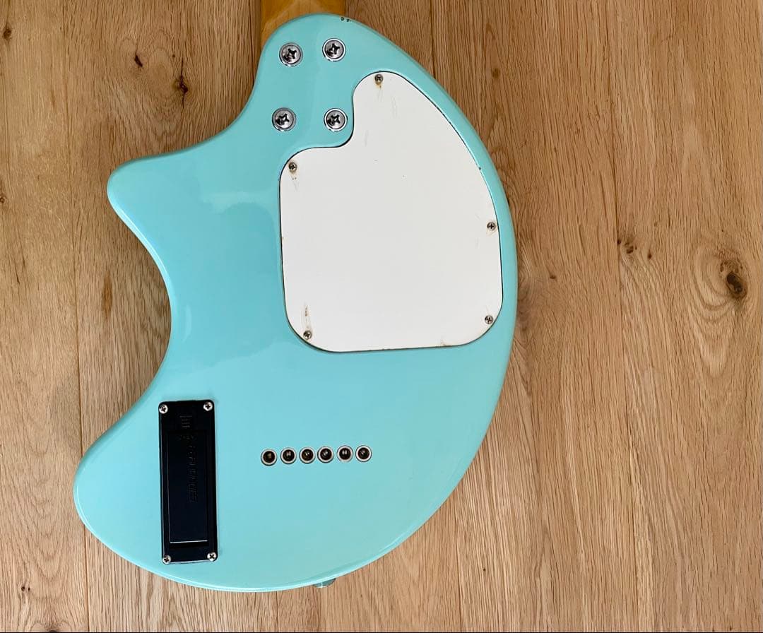 ☆フェルナンデス ZO-3 エレキギター 水色　アンプ内蔵