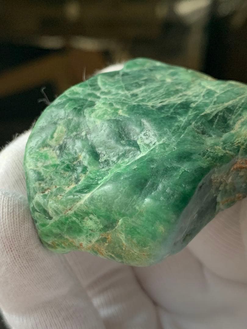 金山谷　糸魚川極上ひすい　96g 翡翠　鉱物標本　コン沢　水石　根付　糸魚川翡翠