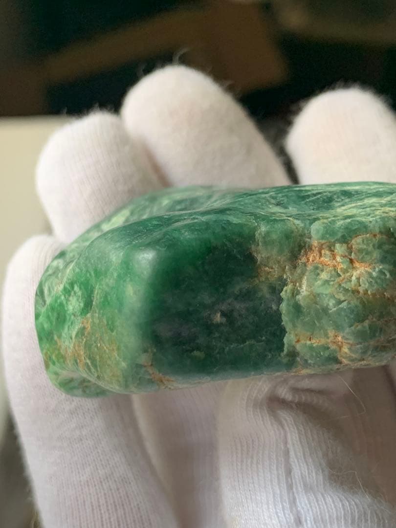 金山谷　糸魚川極上ひすい　96g 翡翠　鉱物標本　コン沢　水石　根付　糸魚川翡翠