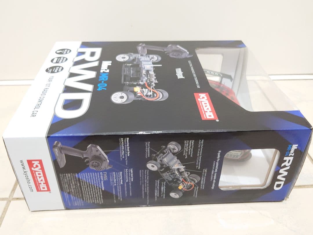 バ*ト様 ミニッツ MR-04 アウディR8 新品ボディ(赤) ＆ ジャンクシャ