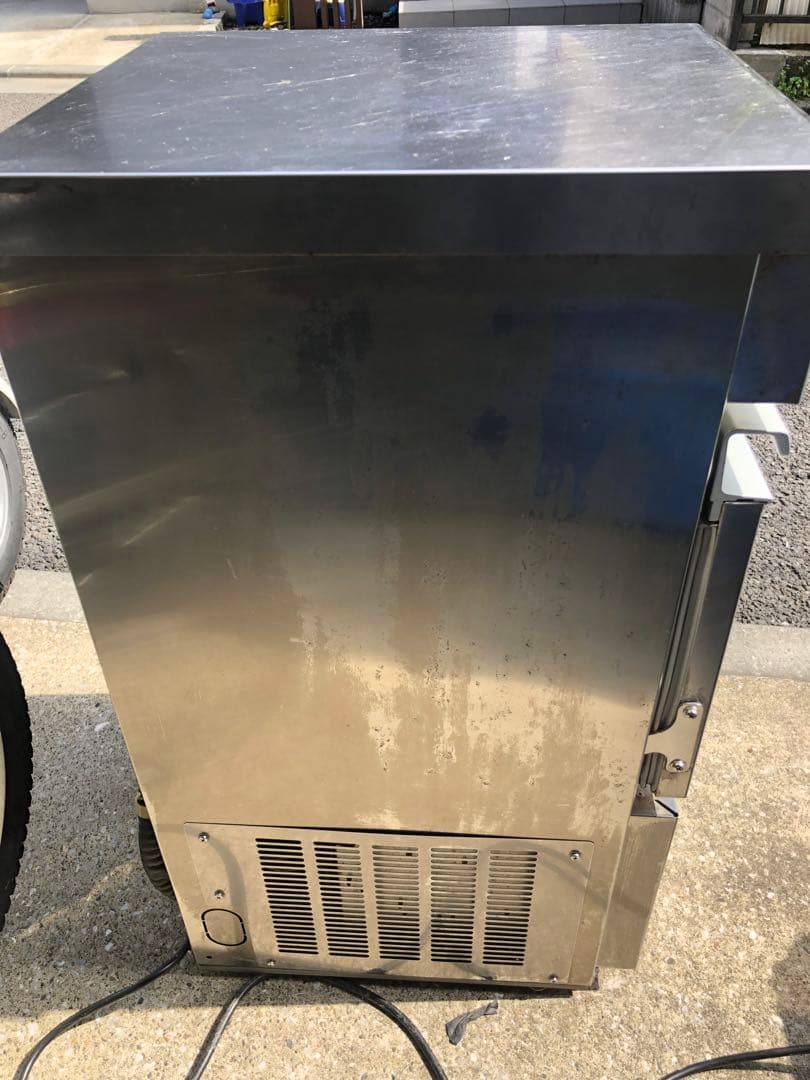 パナソニック　業務用製氷機　SIM-S2500 2015年製