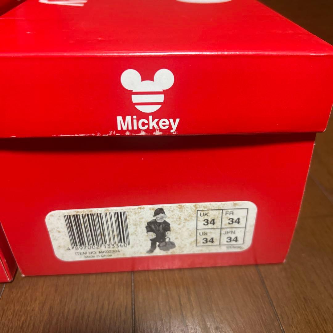 ディズニー　アディダスコラボ　フィギュア