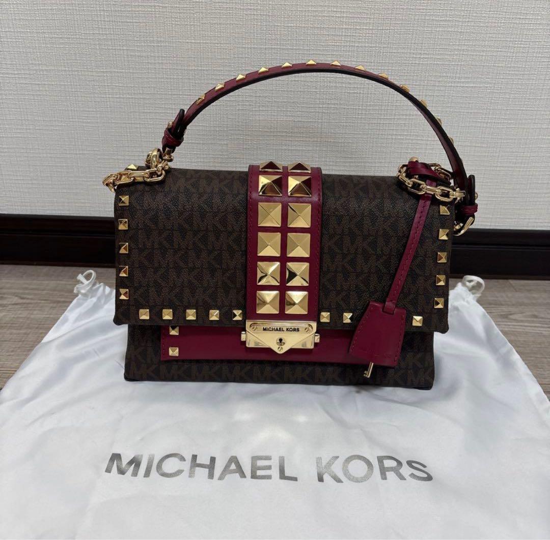 【新品未使用】MICHAEL KORS スタッズショルダーバッグ