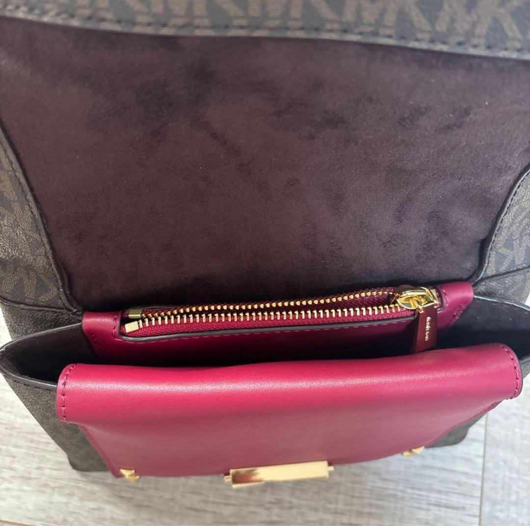 【新品未使用】MICHAEL KORS スタッズショルダーバッグ