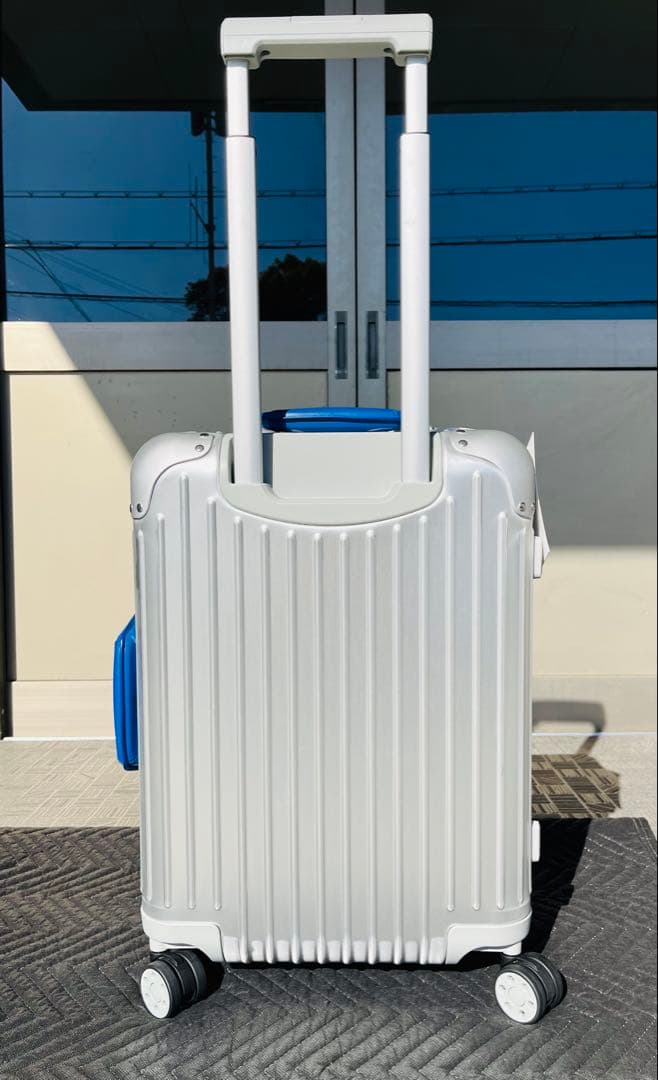 RIMOWA リモア　オリジナル　キャビン　ツイスト 35L シルバー＆ブルー