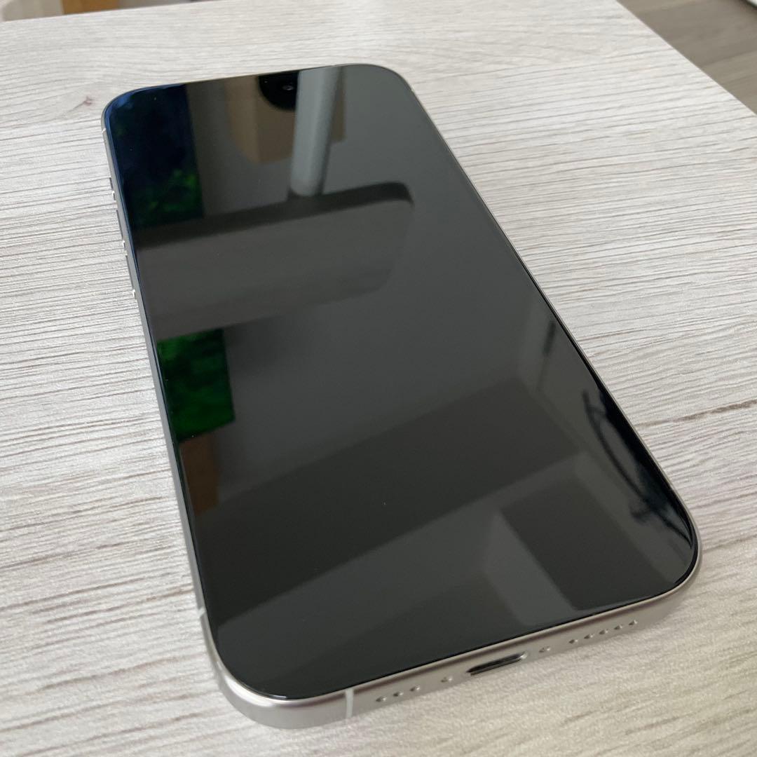 iPhone 15 pro 128GB SIMフリー ホワイトチタニウム