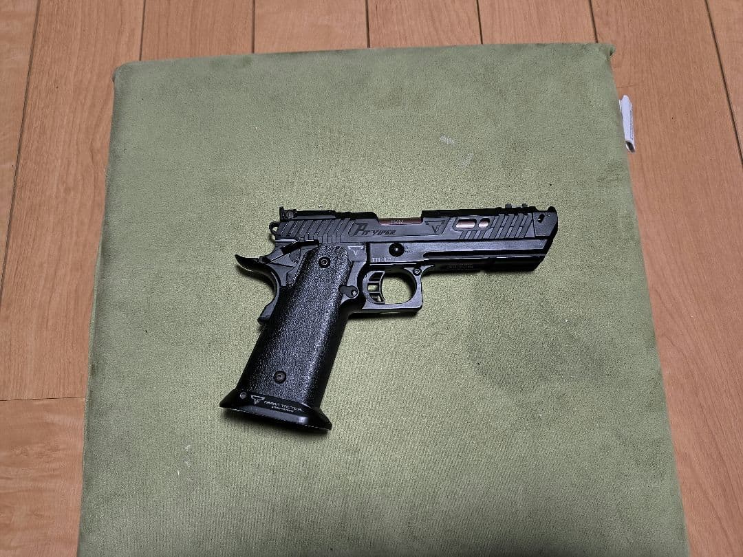 マルイP90、KSCストラックエアガンセット