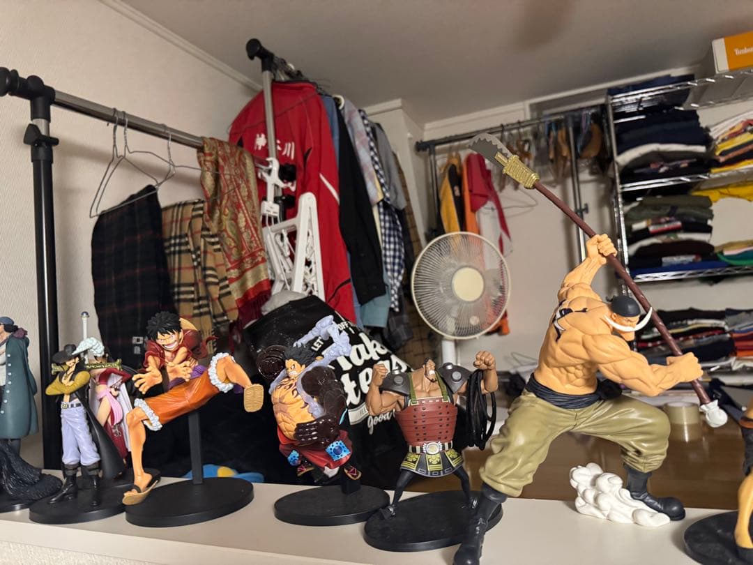 ワンピース フィギュア 要コメント