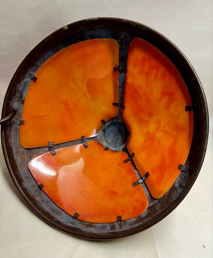 ロッジ•マイカランプ　アーツ&クラフツの金属工芸家ファン•エルブ作