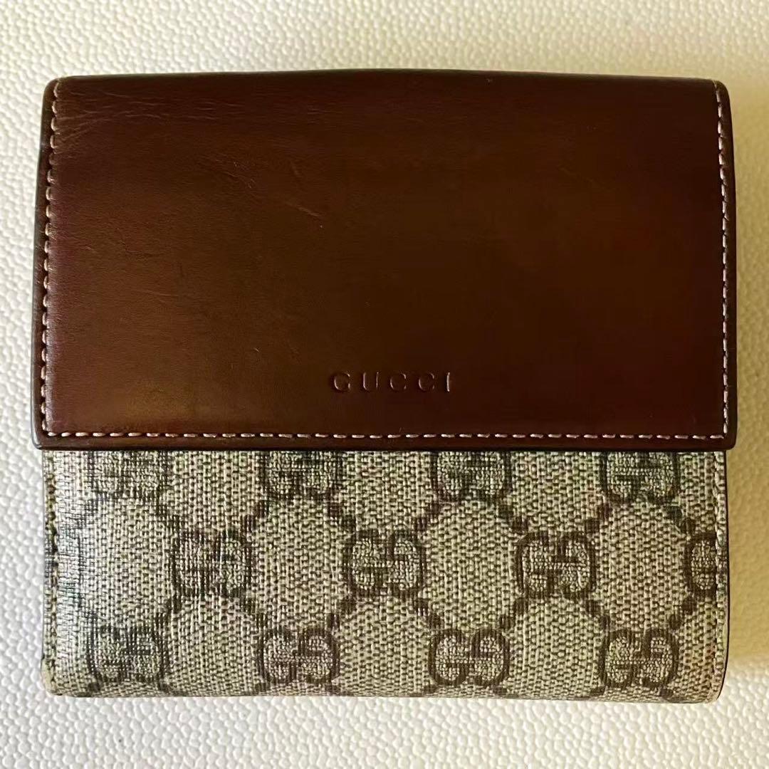 GUCCI グッチ GGスプリーム Wホック PVCレザー 二つ折り財布 美品❣️