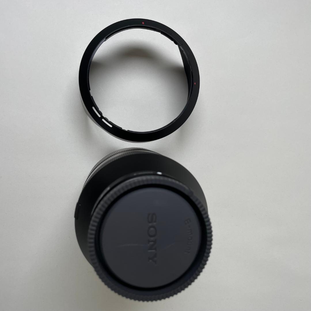 おまけ付【ほぼ未使用の美品】SONY　SEL24240　ズーム　旅行用にこれ1本