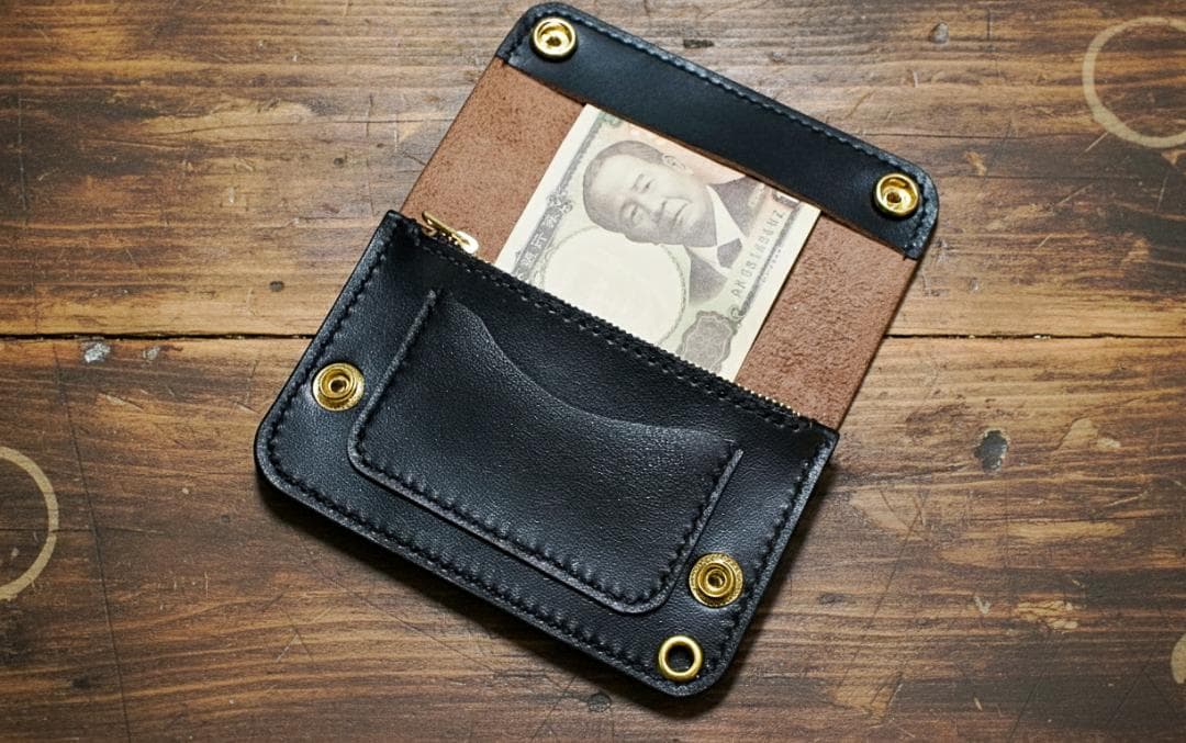 ミドルトラッカーウォレット　三層　馬革 茶芯ブラック　真鍮 トラッカーウォレット