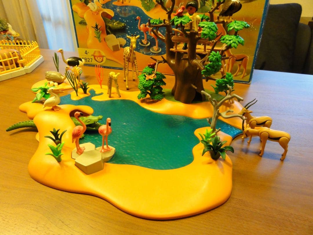 プレイモービル アフリカの野生動物と水場＋動物たち【4827】【3226】