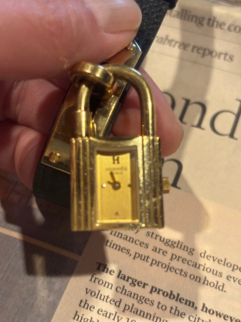 ヴィンテージHERMES☆ケリーウォッチ(ブラックベルト×ゴールド)