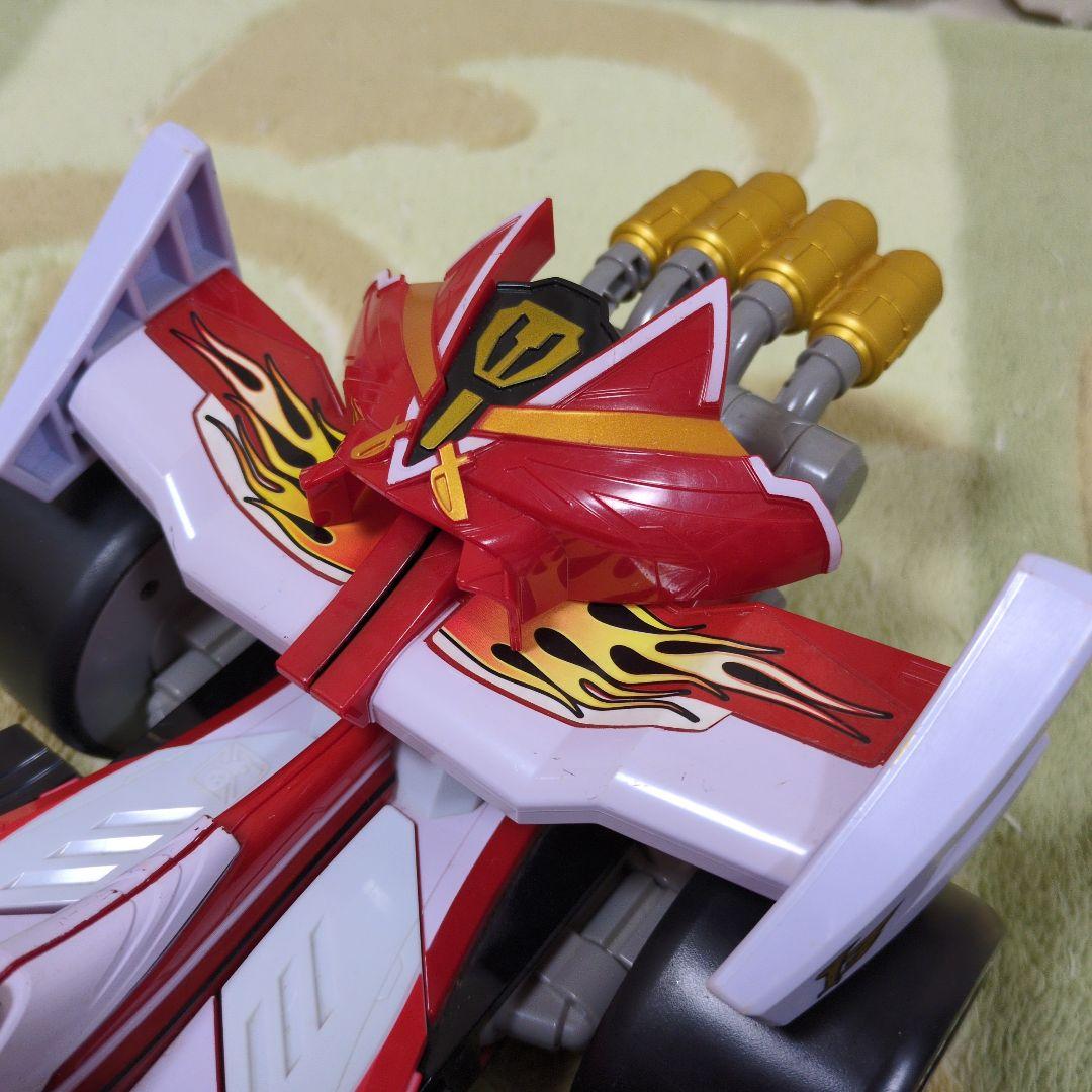 エンジンマッハルコン　海賊戦隊　ゴーカイジャー　ゴジュウジャー　ロボット　ロボ