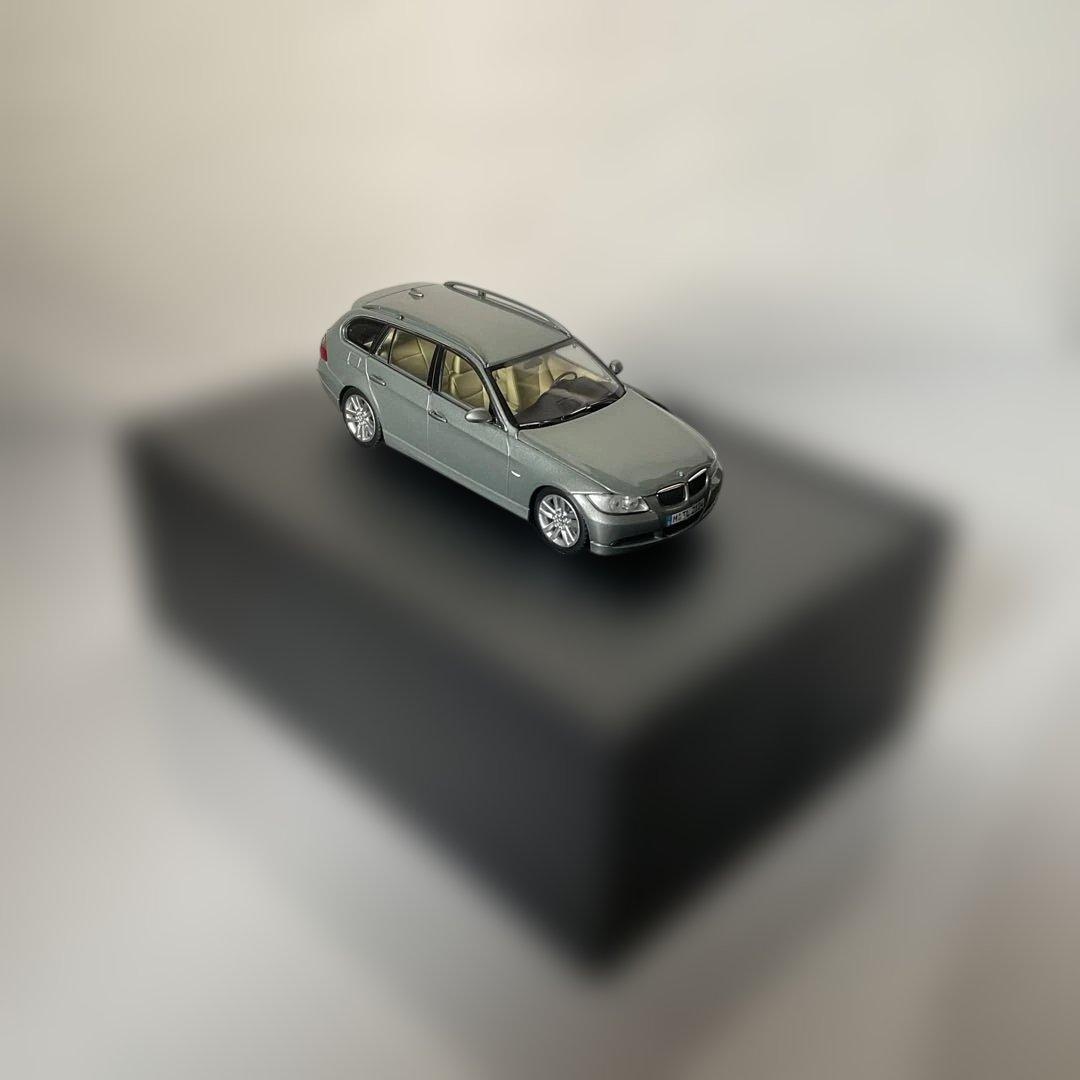 BMW ミニカー 3 Series Touring 1/43 新品未使用