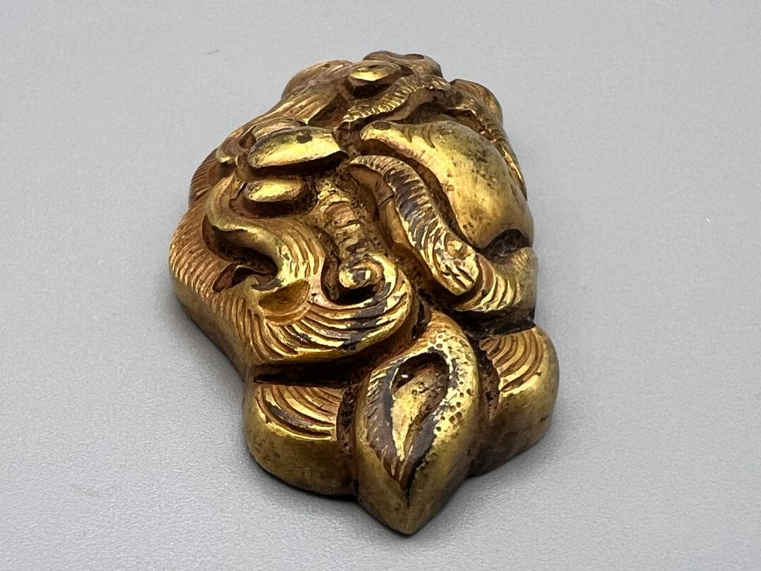 尾州藩士　江戸明治期　獅子顔形　手彫　大金具　銅製鍍金　骨董品