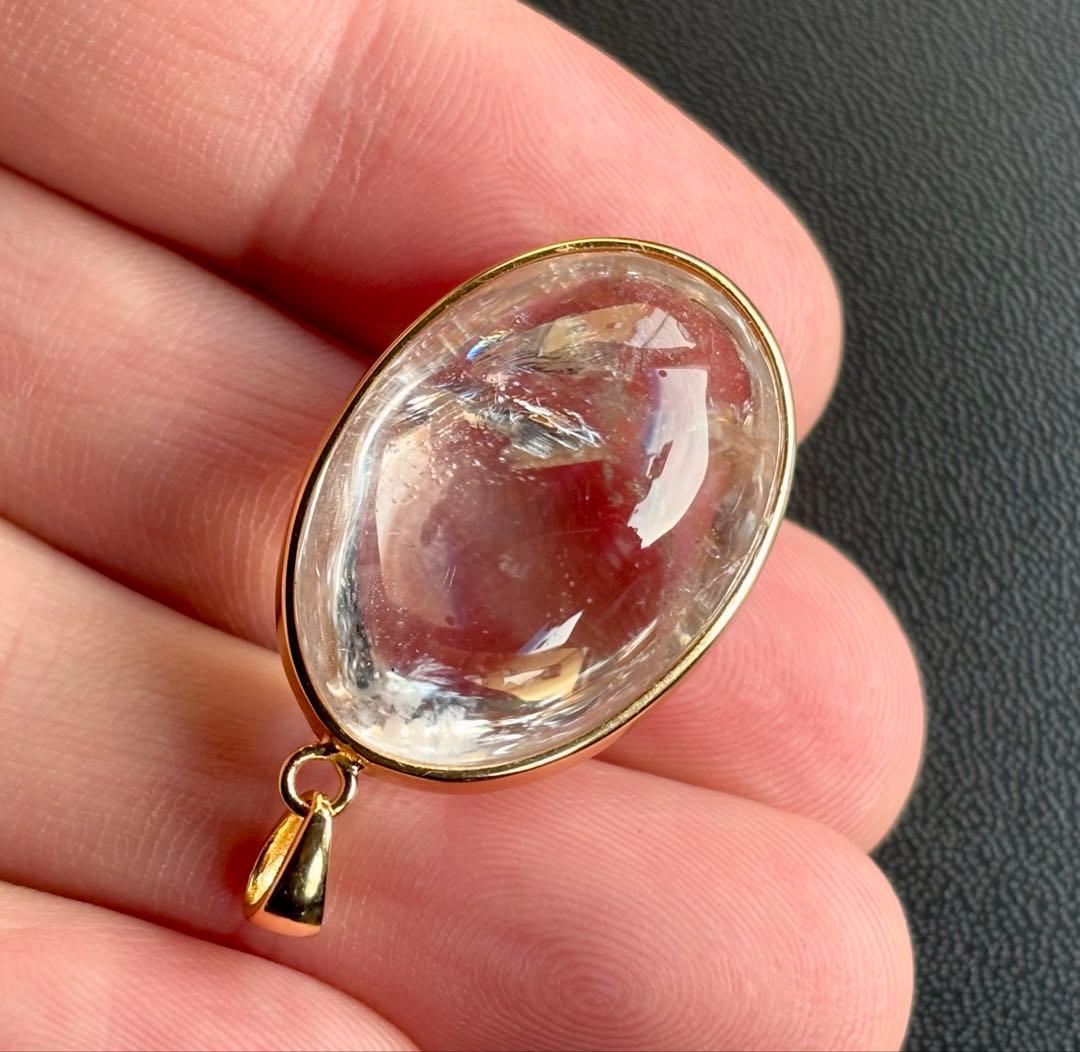 ひろリン　永遠の愛を願う水晶の究極形態　虹のマスターウラルレムリアン