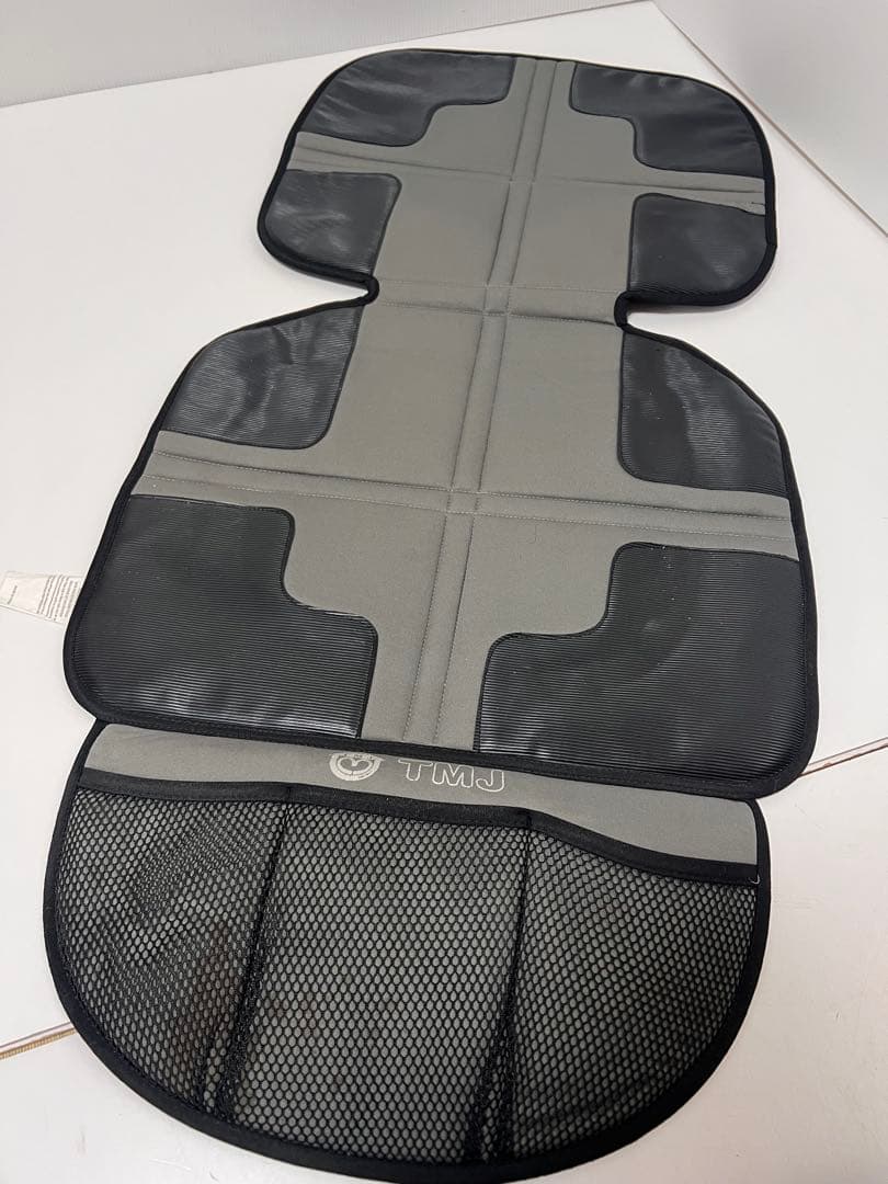 サイベックス 　ジュニアシート　ソリューション S i-FIX 保護シート付　赤