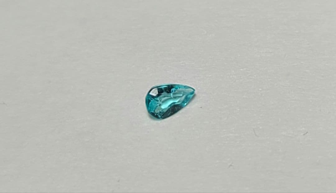 圧倒される程のネオン!!★ブラジルバターリャパライバトルマリン★オーダー受付中