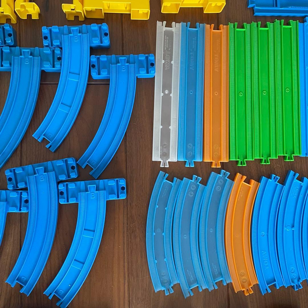 トミカ・プラレール大量まとめ売り