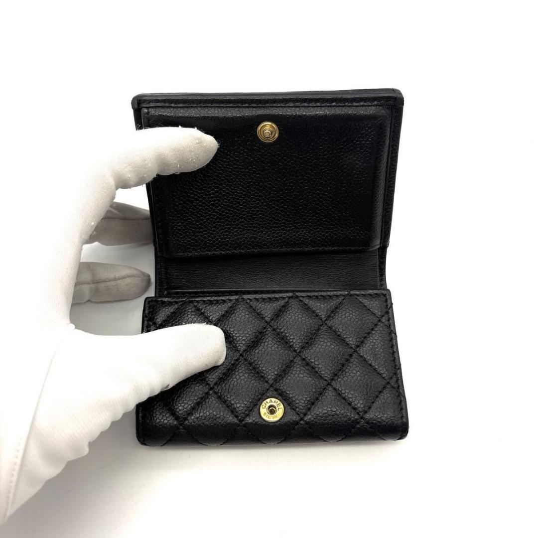 現行◆極美品◆CHANEL ボーイシャネル 三つ折り財布 キャビアスキン 黒