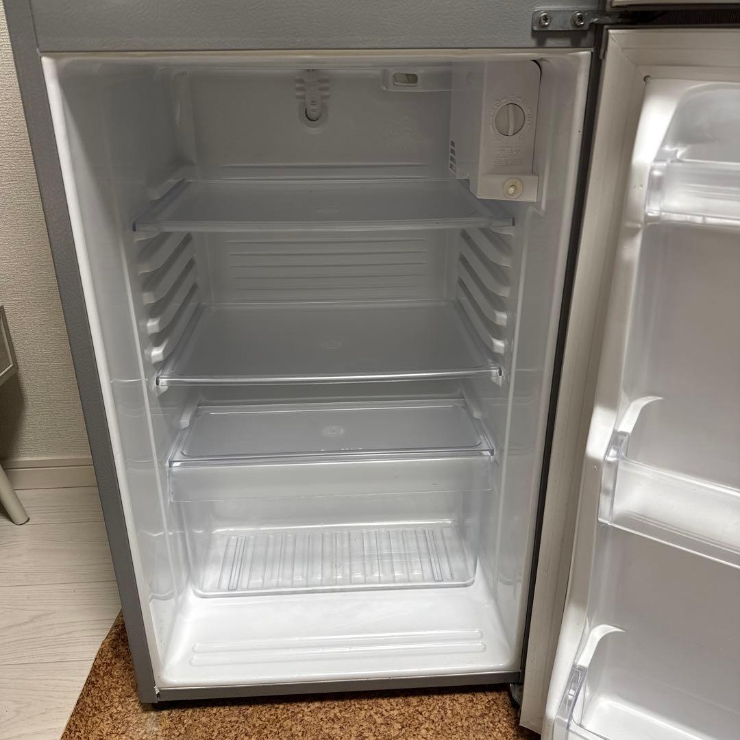 【送料込】AQUA 2017年製冷蔵庫AQR-141F(S)型 140L 2ドア