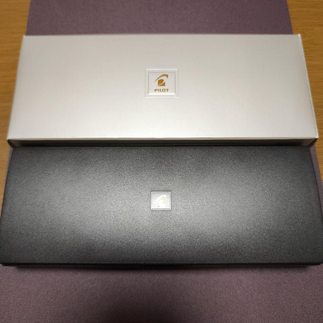 PILOT カスタムヘリテイジ 4+1 シルバー 生産終了