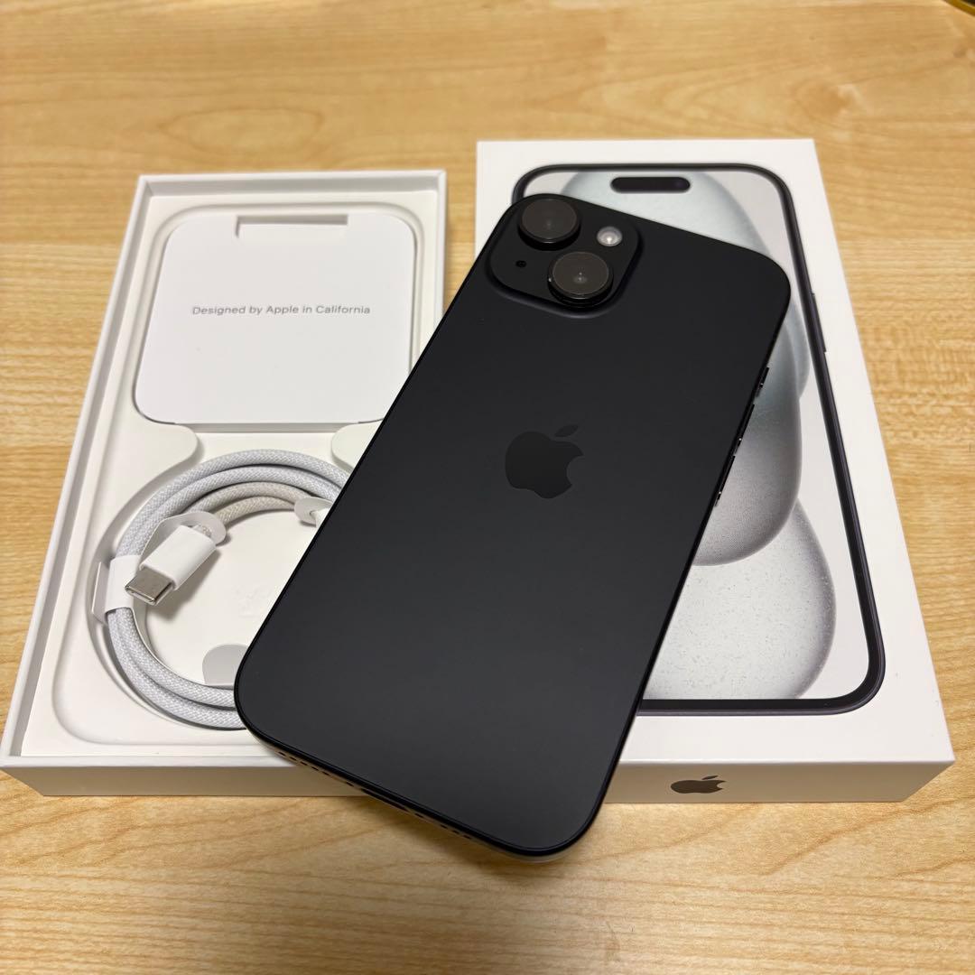 Apple iPhone 15 ブラック 本体 充電ケーブル付き