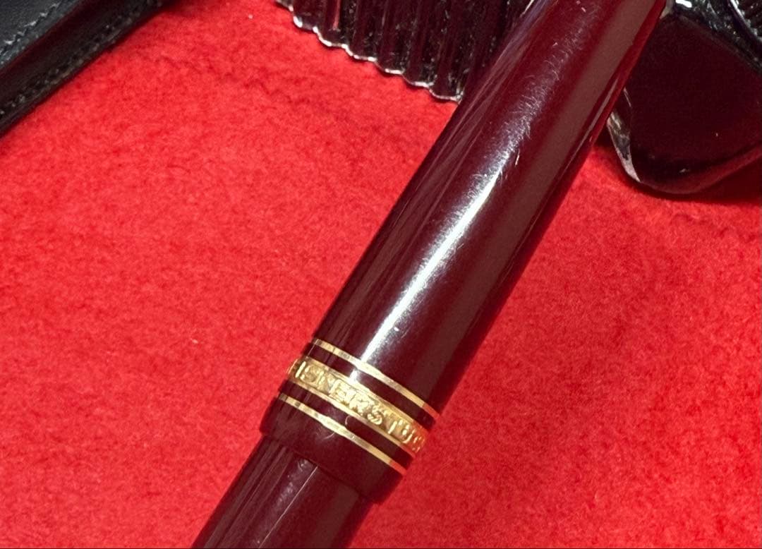 新春セール！【超希少⭐︎廃番につき激レア品】ボルドーモンブラン万年筆14K中白