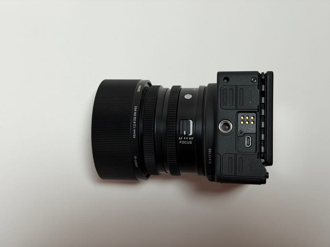 SIGMA fp + 45mm F2.8 DG DN セット