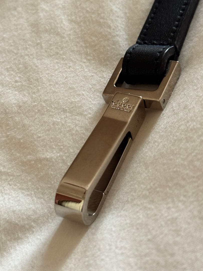 正規品本物 Gucci グッチ 犬用リード 黒 レザー メタル金具付き