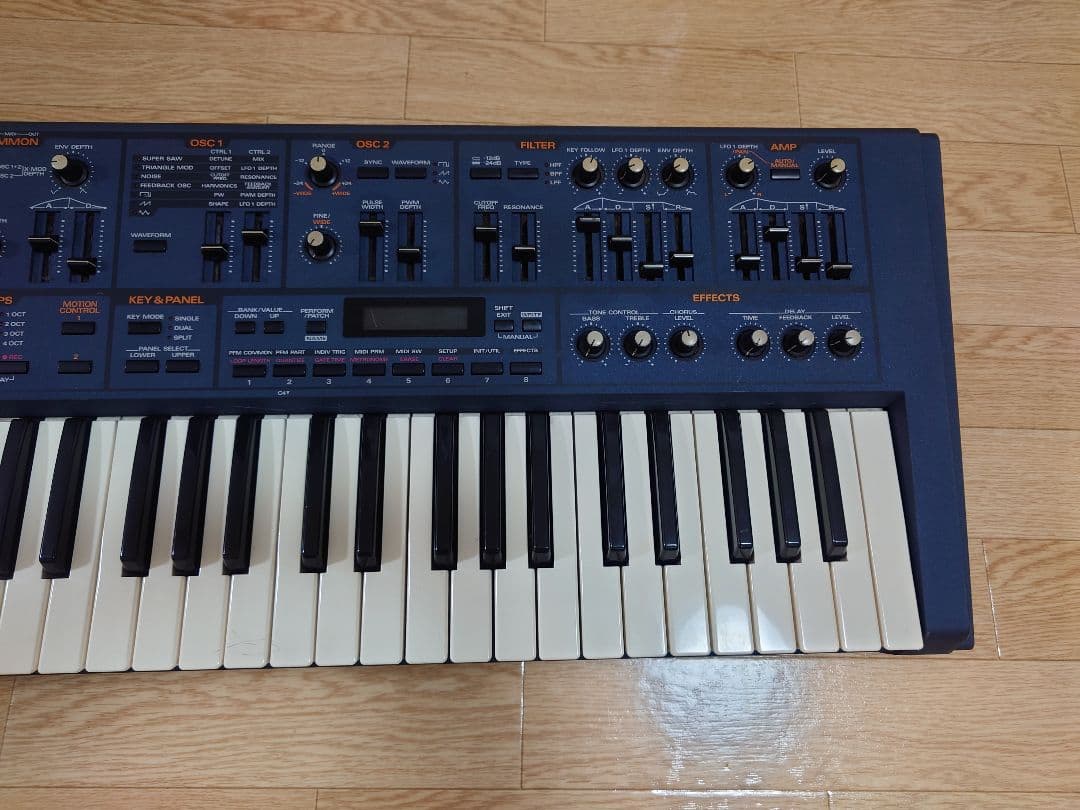 Roland JP-8000 ローランド アナログモデリングシンセサイザー