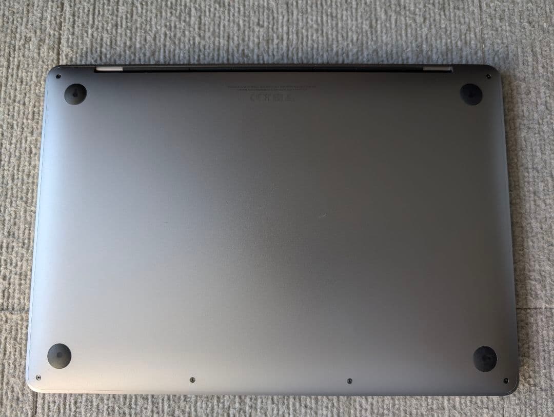 【美品】MacBook Pro 13インチ M2 2022 8GB/256GB