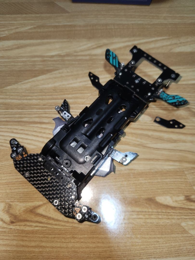 ミニ四駆 fmvs　前後ギミック着き