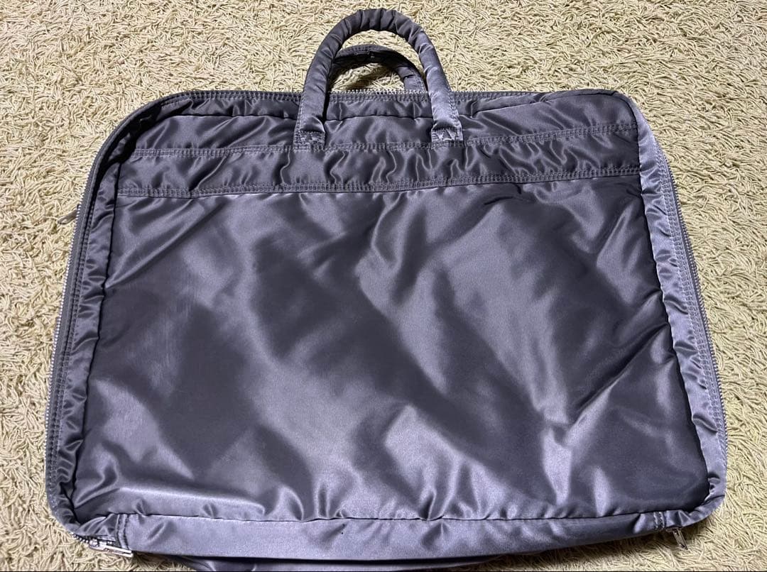 porter tankerシルバーグレー