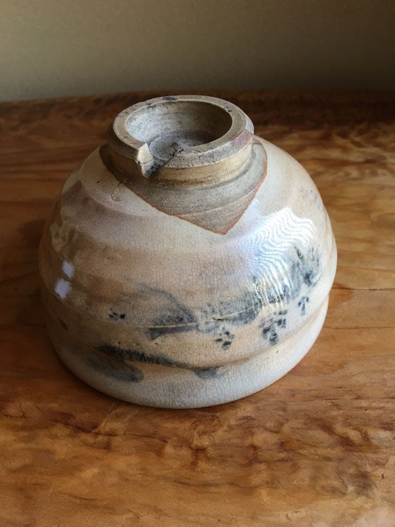 萩茶碗　桐に鳳凰文